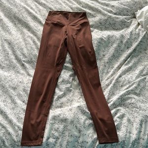 Balance atheltica cloud pant size small🤎